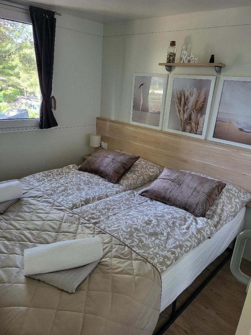 Wunderschöne Ferienwohnung direkt am Meer Jezera Exterior foto