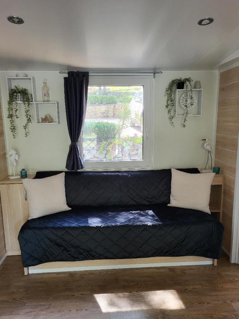 Wunderschöne Ferienwohnung direkt am Meer Jezera Exterior foto