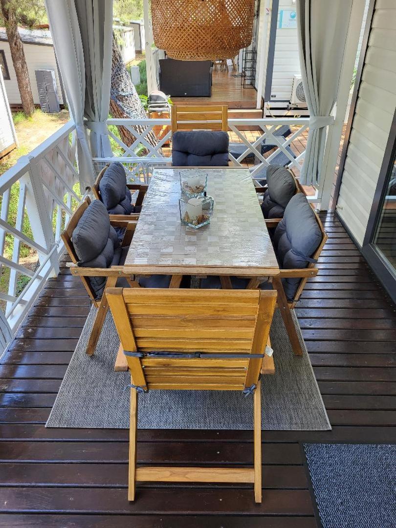 Wunderschöne Ferienwohnung direkt am Meer Jezera Exterior foto